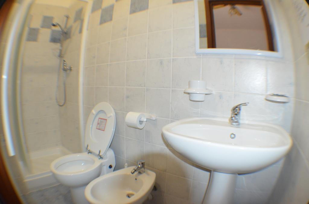 B&B L'Arcobaleno Cherasco Exterior photo