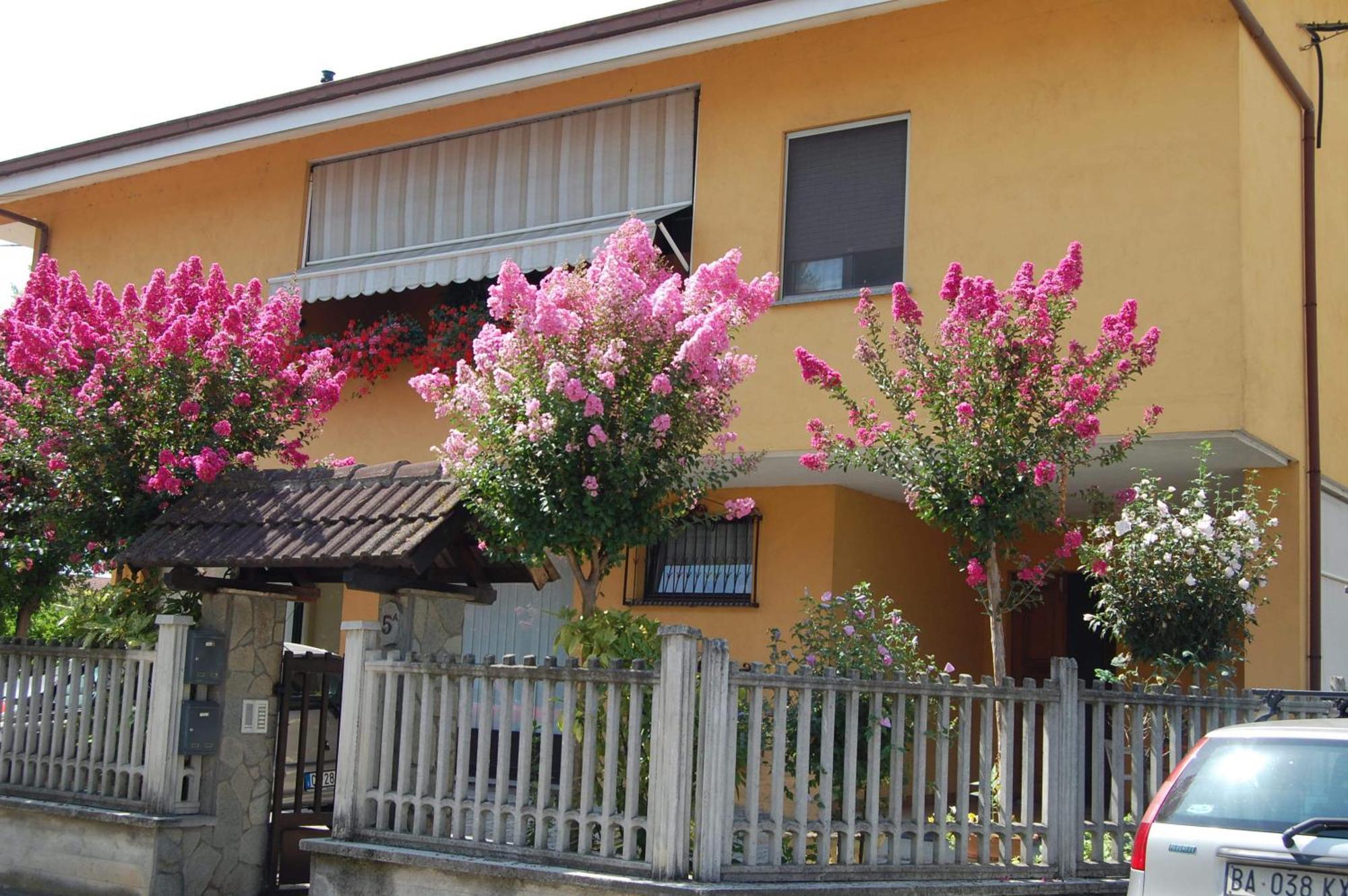 B&B L'Arcobaleno Cherasco Exterior photo